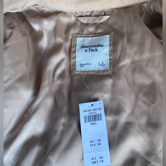 Abercrombie Boyfriend style button up jack in tan- size s - Picture 3 of 5